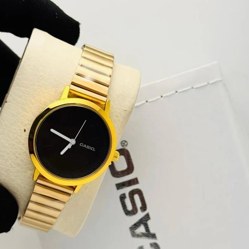 Classic Rose Gold Analog Wristwatch for Women
